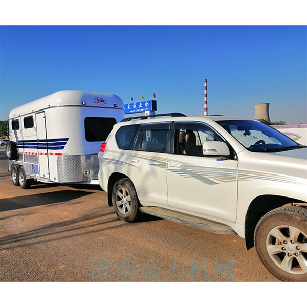 黑龙江Three horse trailer